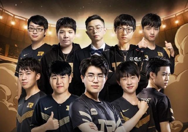 在现代羽毛 在现代羽毛