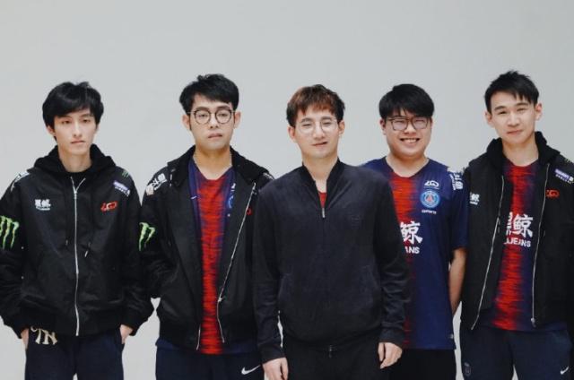 0个八强席 0个八强席