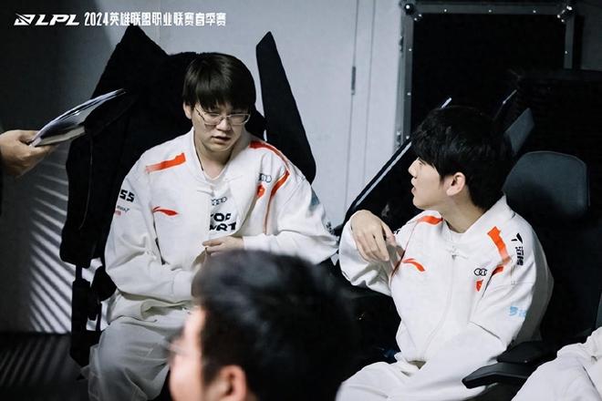 而是程序化 而是程序化